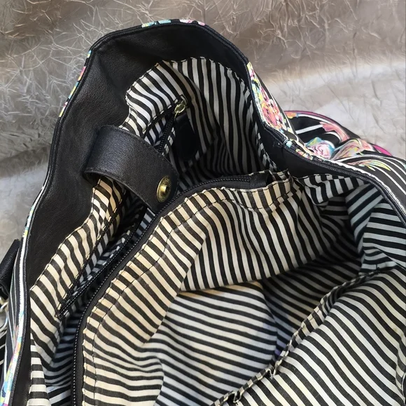 BETSEY JOHNSON PURSE - Picture 10 of 15